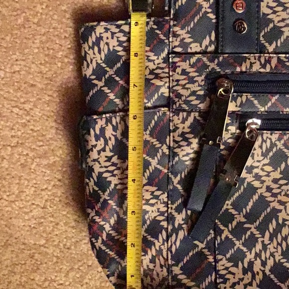 Ellen Tracy Handbag - Picture 8 of 8